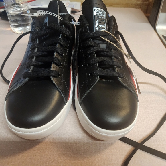 Adidas shoes - Picture 2 of 7